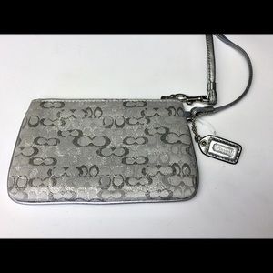 COACH METALLIC LOGO PRINT WRISTLET SILVER NWOT